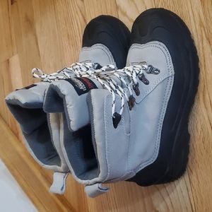 Itasca Thermolite Boots.  Size 10.  Barely worn.